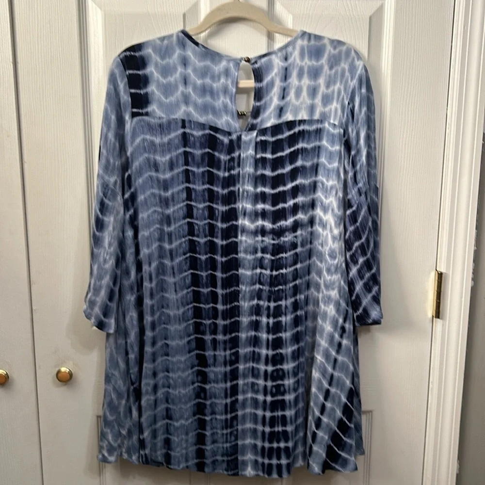 Umgee top. Oversized. 3/4 length sleeves. Blue. Size M. - Picture 6 of 9